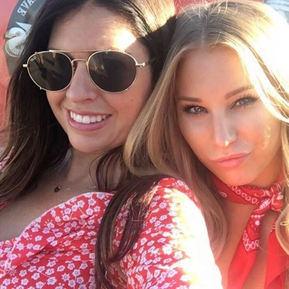 Meet your Posher, Tara - Picture 1 of 1